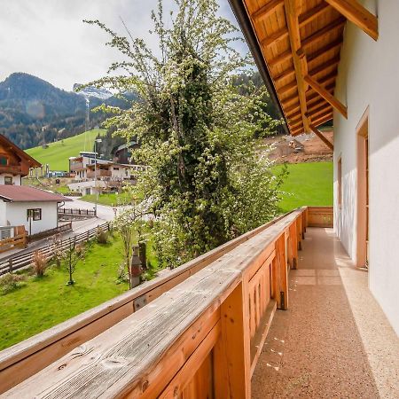 Attractive Apartment In Hainzenberg With Ski Room מראה חיצוני תמונה