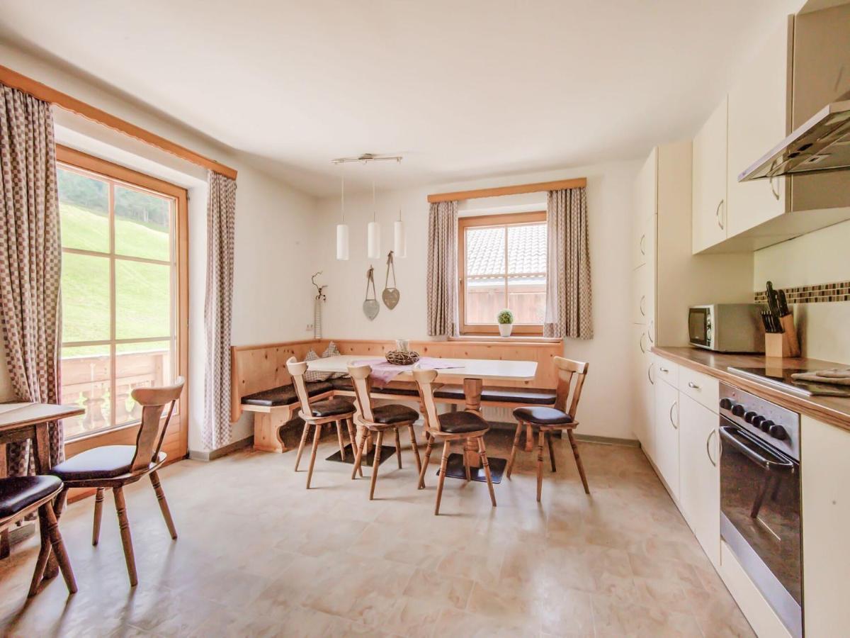 Attractive Apartment In Hainzenberg With Ski Room מראה חיצוני תמונה